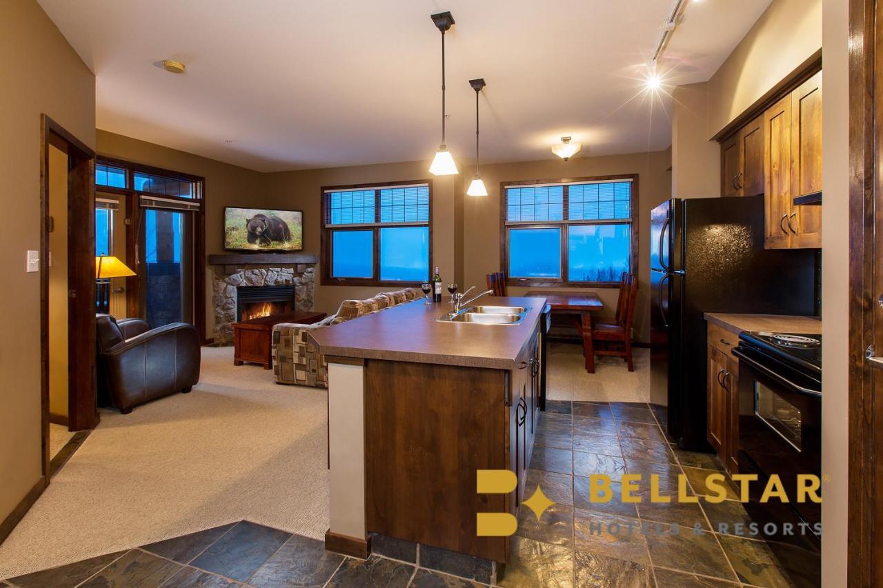 Glacier Mountaineer Lodge Golden Esterno foto